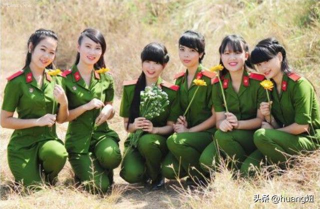 越南女兵与中国兵，跨越国界的友谊与合作，越南女兵与中国兵，跨越国界的友谊与合作情深