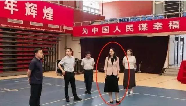 凤凰网新闻手机版下载安装，获取最新资讯的便捷途径，凤凰新闻手机版下载，便捷获取最新资讯的途径
