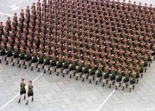世界各国阅兵比拼，展现军事实力与民族精神，全球阅兵盛况，军力展示与民族精神的较量