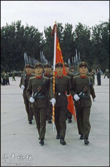 国宾护卫队与三军仪仗队，一道独特的国家风景线，国宾护卫队与三军仪仗队，国家独特风景线之荣耀展示