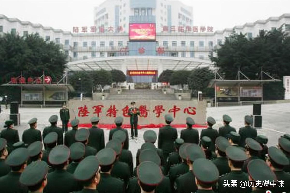 白求恩医疗方队的故事，英勇无畏的医者精神，白求恩医疗方队，英勇无畏的医者精神传奇故事