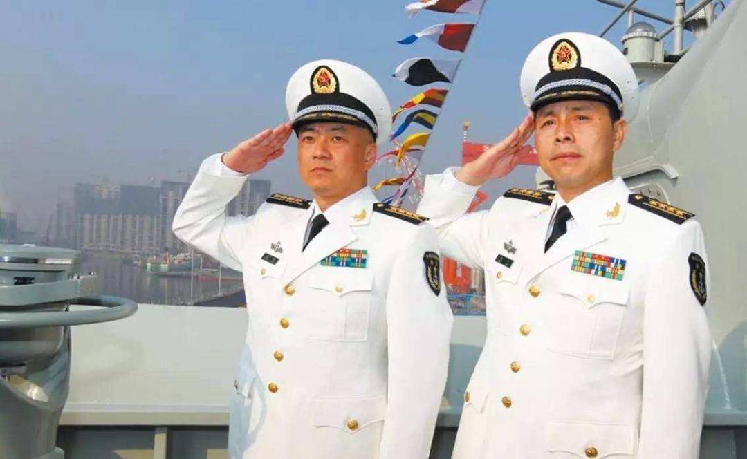 辽宁舰舰长级别与军事官员等级解析，辽宁舰舰长级别与军事官员等级详解