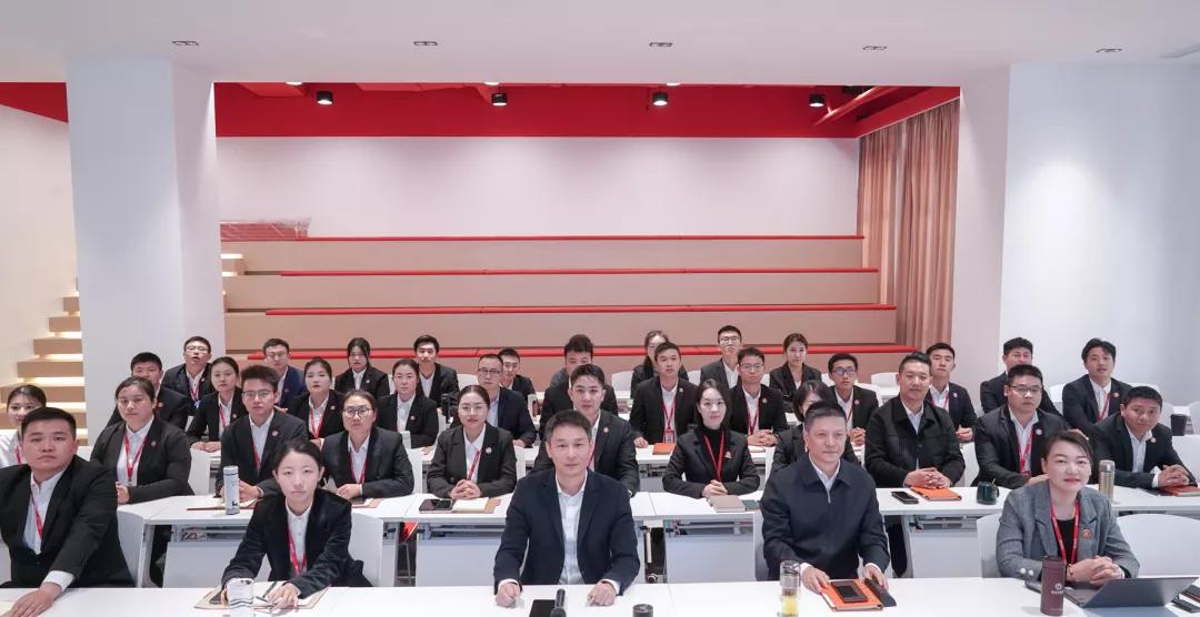 揭秘38集团王牌军的武器装备,揭秘38集团王牌军武器装备大解密