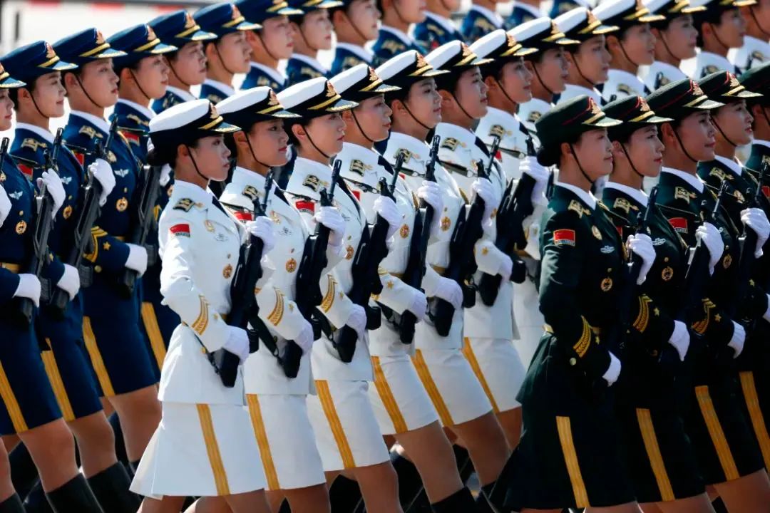 庆祝辉煌成就，纪念英雄荣耀——纪念中国胜利大阅兵2022年回顾，回顾辉煌瞬间，致敬英雄荣耀——纪念中国胜利大阅兵盛典回顾 2022