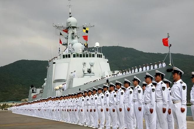 海军成立七十周年庆典阅兵报告，海军七十周年庆典阅兵盛况回顾