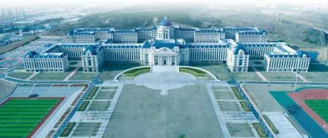 海军潜艇学院青岛，培养精英的摇篮，海军潜艇学院青岛，精英摇篮培养之旅