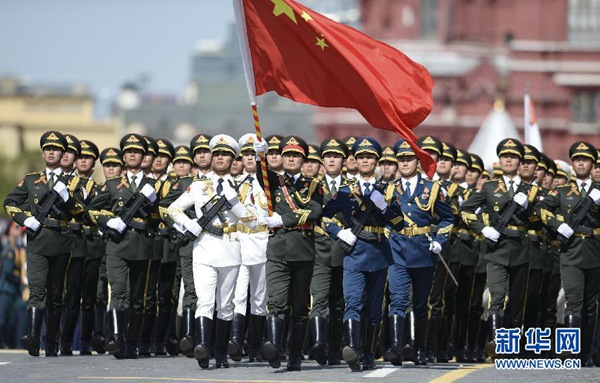 阅兵方阵的距离，一种国家力量的展现与传承，阅兵方阵展现国家力量，传承与荣耀时刻