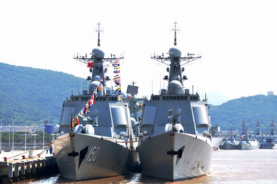 中国海军舰艇512舰，捍卫海洋权益的钢铁长城，中国海军舰艇512舰，捍卫海洋权益的钢铁力量