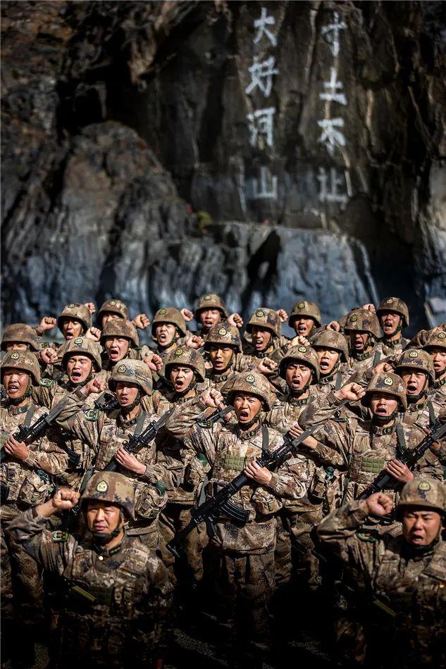 战士肖思远,英勇无畏,忠诚担当的图片故事,战士肖思远,英勇无畏,忠诚担当的传奇故事图片回顾