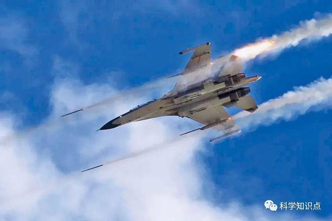 空军一个师多少架飞机，揭秘现代空军力量的编制与实力，揭秘现代空军师级编制，一个师拥有多少架飞机及其实力展示