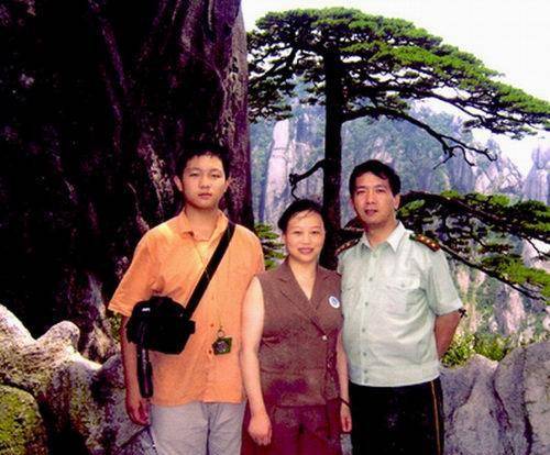 丁晓兵英雄现任职务，时代标杆，永续英雄本色，丁晓兵，时代标杆，永续英雄本色，现任职务展现英雄本色
