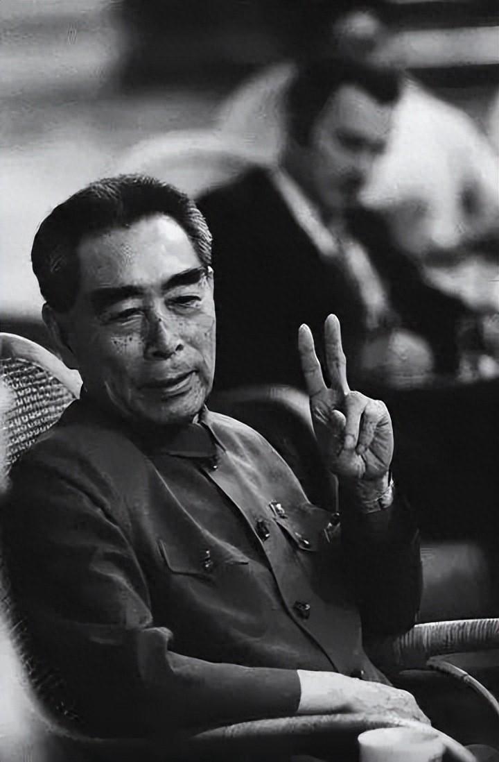 解放军缔造者与创始人的区别，内涵、影响及历史背景分析，解放军缔造者与创始人，内涵差异、历史影响及背景深度分析