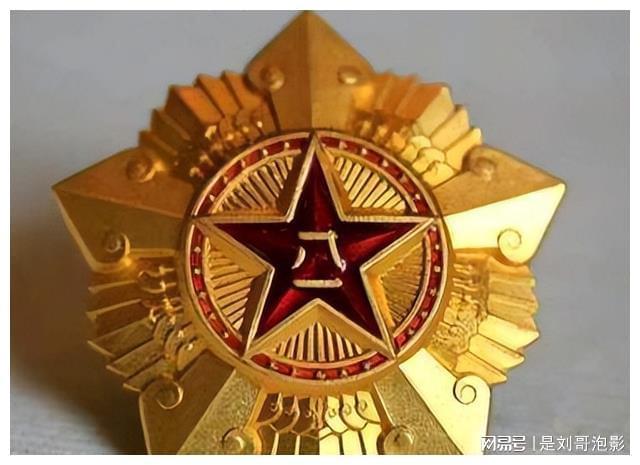寻找集团勋章，荣耀的象征与历史的见证，集团勋章探寻之旅，荣耀象征与历史的见证