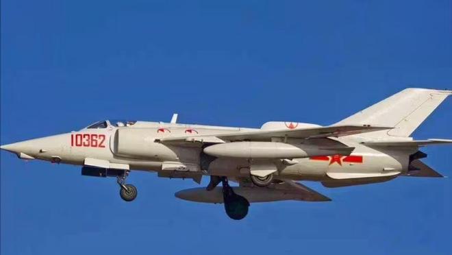 强5攻击机的出口价格及其全球影响力，强5攻击机的出口价格与全球影响力探析