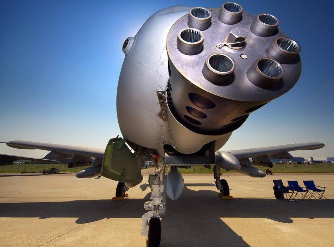 A-10攻击机机炮子弹造价探究,A-10攻击机机炮子弹造价揭秘