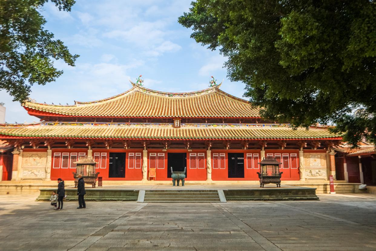 泉州建筑特色，传统与现代的交融，泉州建筑特色，传统与现代的完美交融