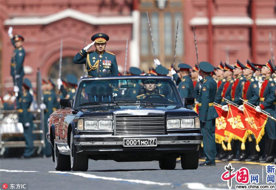 回顾历史，纪念辉煌——1993胜利日大阅兵，纪念辉煌时刻，回顾历史中的胜利日大阅兵——1993年阅兵盛典