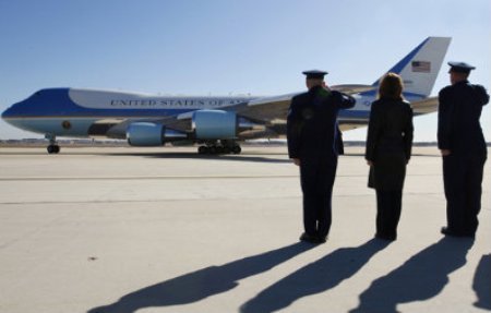 空军一号的由来，空军一号，揭秘其由来与传奇故事