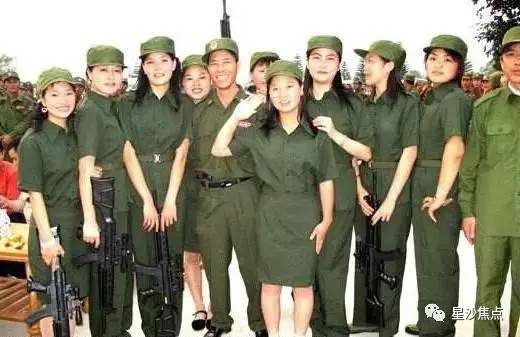 中国真实女兵图片,展现力量与荣耀,中国女兵,力量与荣耀的真实展现