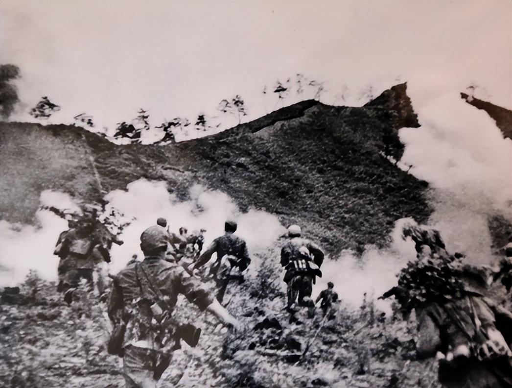 中国人民志愿军的战斗力，英勇无畏，坚韧不拔，中国人民志愿军英勇无畏，战斗力坚韧不拔