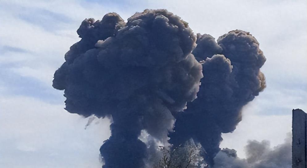 被吹上天的S-400，却被乌克兰摧毁——防空系统的挑战与反思，乌克兰摧毁S-400防空系统，挑战与反思