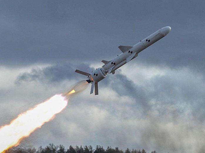 长剑-10型巡航导弹，中国国防力量的锐利之剑，长剑-10型巡航导弹，中国国防力量的尖端利器