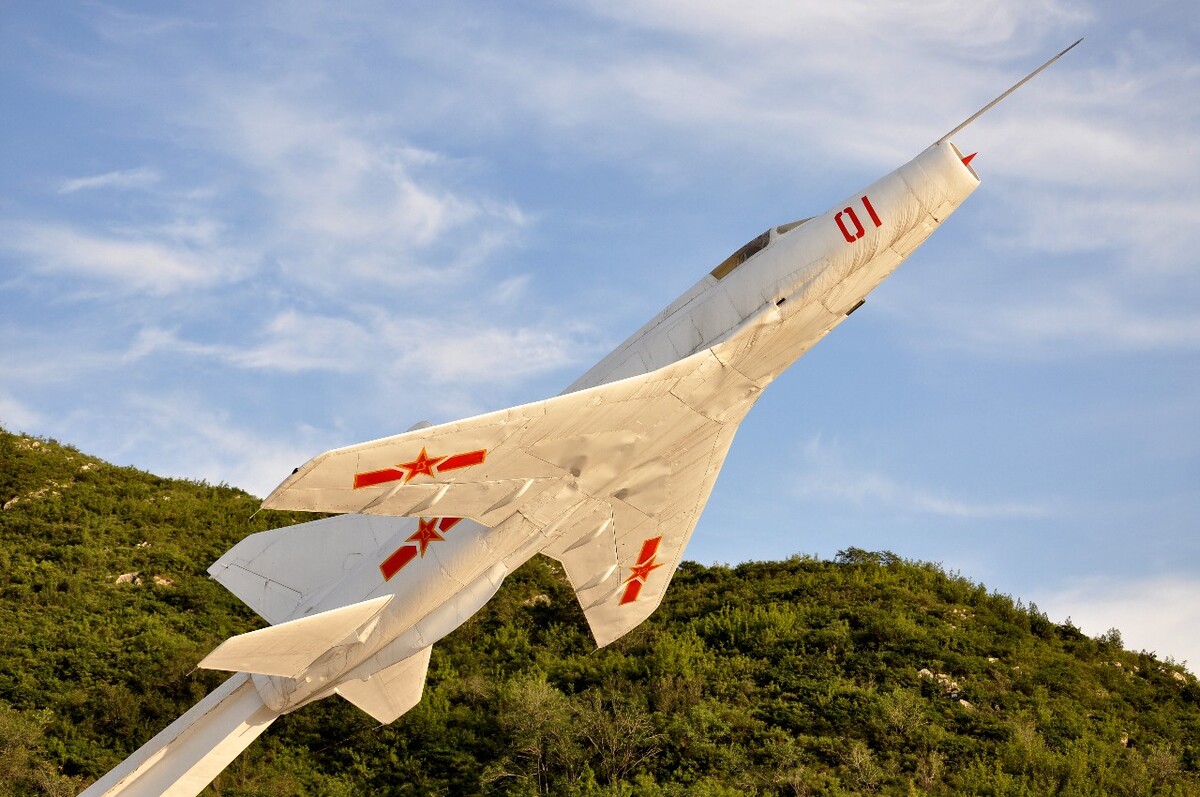 中国歼-12隐形战斗机,揭开神秘面纱的未来空中霸主,中国歼-12隐形战斗机,未来空中霸主揭秘面纱