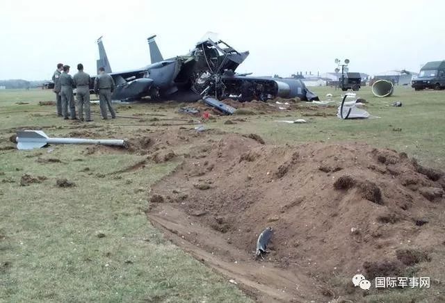 日本军机坠毁事件深度解析,日本军机坠毁事件深度剖析