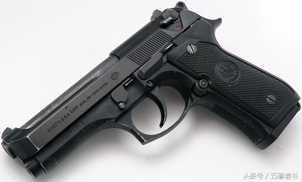 伯莱塔92为何被淘汰,探究原因及其影响,伯莱塔92被淘汰的背后原因及其影响探究