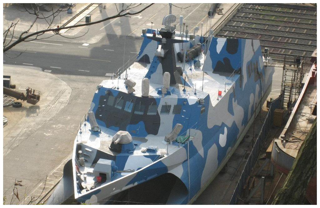 揭秘中国海军的骄傲,022导弹艇的航程之谜,中国海军骄傲,揭秘022导弹艇的神秘航程