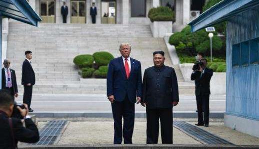国际时事新闻2020简短，2020国际时事新闻简报