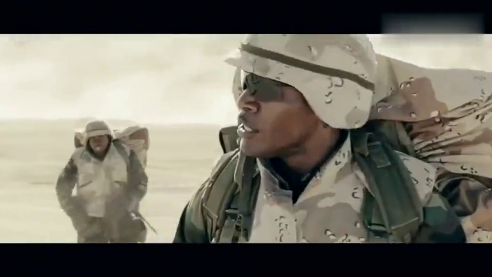 A-10攻击机火力表现,空中力量的锐利之剑,A-10攻击机,空中力量的锐利之剑之火力展示