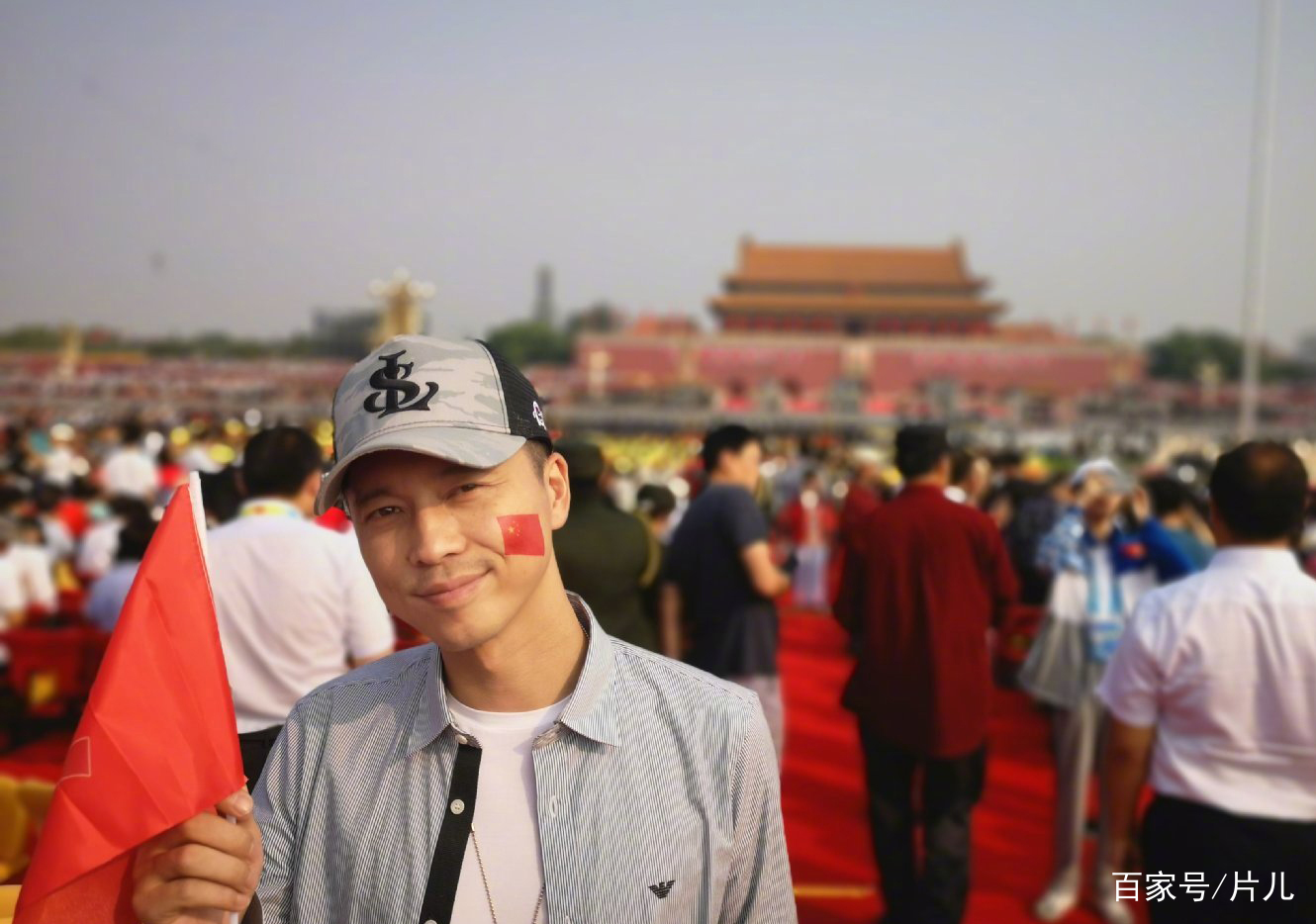 港台艺人眼中的阅兵盛典,荣耀与自豪的交织,港台艺人眼中的阅兵盛典,荣耀与自豪共融的壮丽画卷