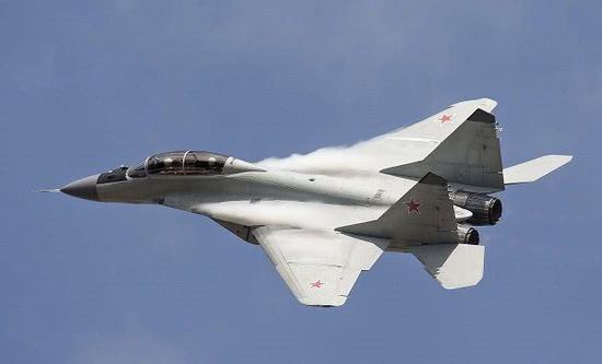 歼-10战斗机护航,空中力量的骄傲与担当,歼-10战斗机护航,空中力量的荣耀与担当
