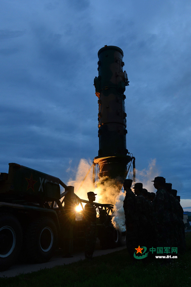 二炮部队中的利刃——揭示利刃的力量与荣耀,二炮部队利刃揭秘,力量与荣耀的彰显