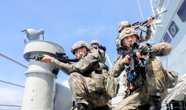 蛟龙突击队使用的枪支类型研究,蛟龙突击队枪支类型深度解析