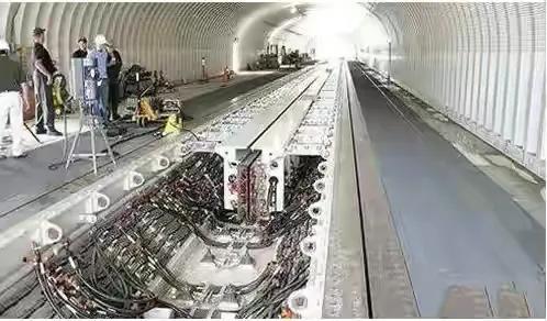 歼-15弹射试验,探索中国航母舰载机的关键之旅,歼-15弹射试验,中国航母舰载机的探索之旅