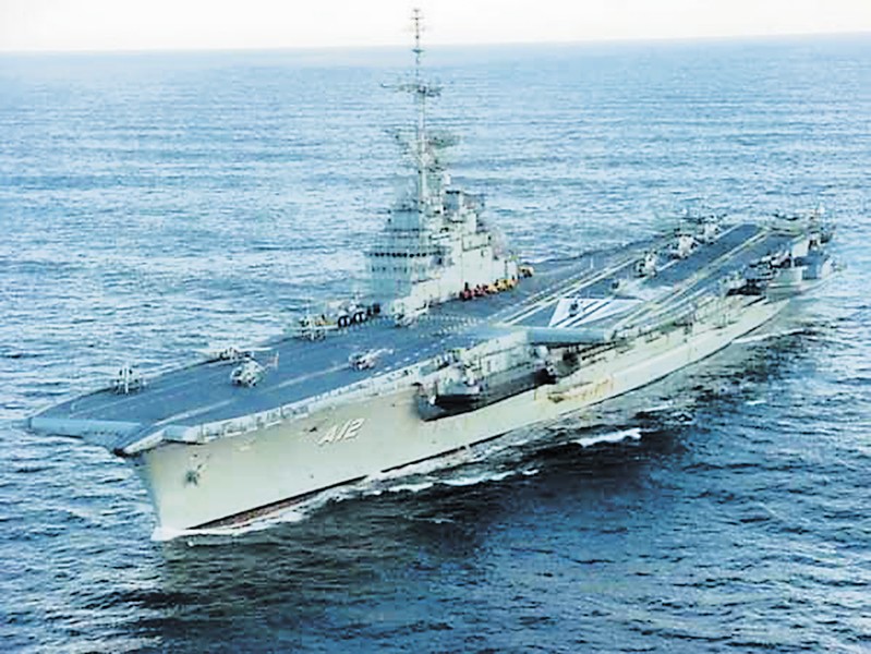 航空母舰的传奇故事,航空母舰,传奇故事揭秘
