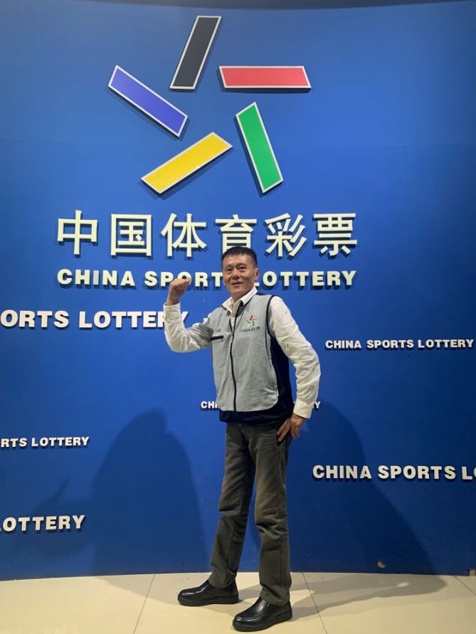 澳门一码一肖一特一中直播开奖,探索与解读彩票文化中的新现象,澳门彩票直播开奖,探索与解读彩票文化新现象