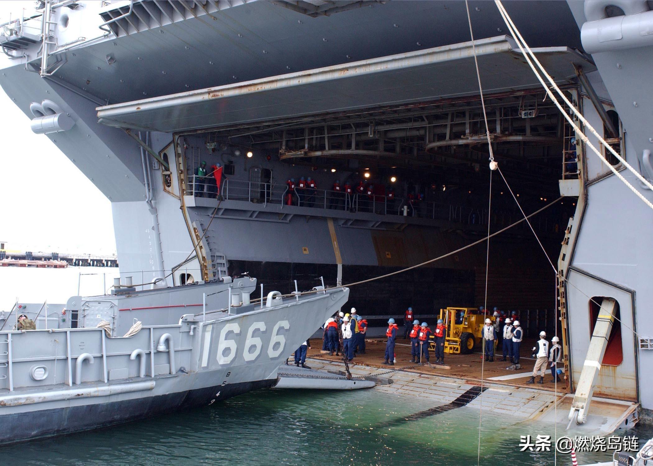 黄蜂级两栖攻击舰,第三代海军力量的杰出代表,黄蜂级两栖攻击舰,第三代海军力量的璀璨明珠