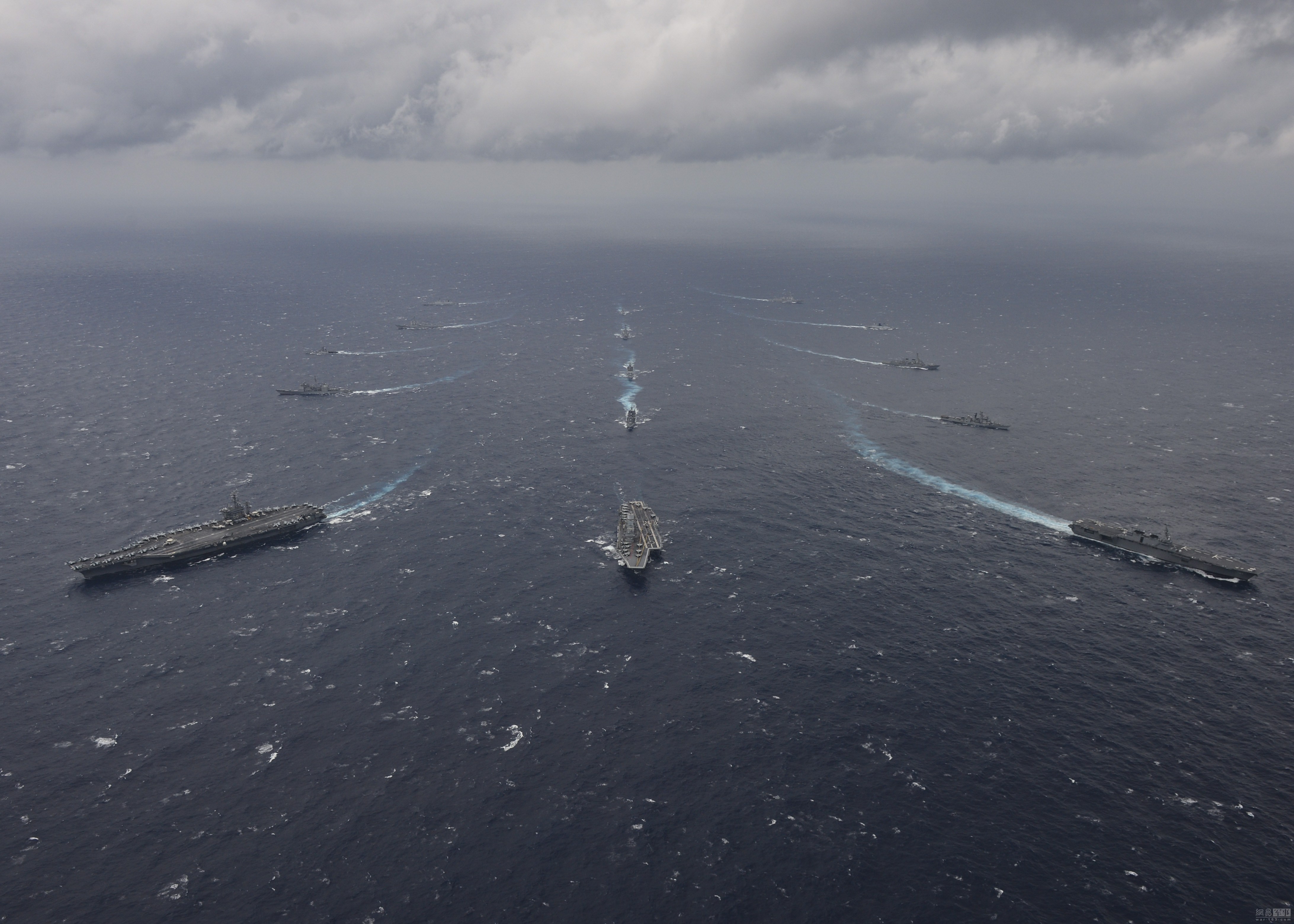 中国三海军演震慑美日韩,展示力量,捍卫和平,中国三海军演震慑美日韩,捍卫和平力量展示