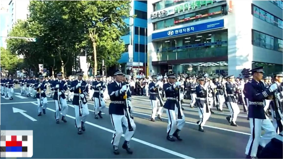 韩国阅兵步伐，展现国家力量与民族精神，韩国阅兵展现国家力量与民族精神风采