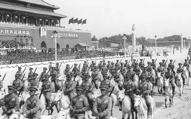 中国最壮观的阅兵,荣耀与力量的展现,中国阅兵盛典,荣耀与力量的震撼展现