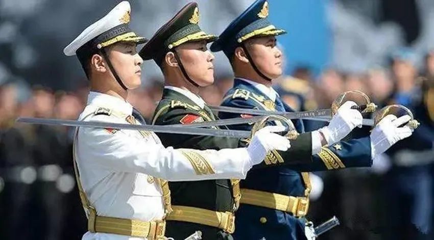 荣耀与力量展现