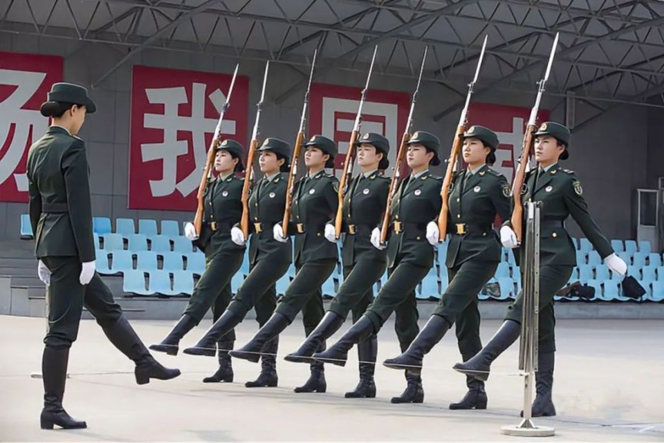 三军仪仗队男兵招收标准解析,三军仪仗队男兵招收标准详解