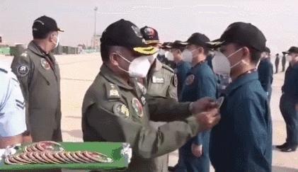 歼十一与歼十一B,究竟哪个更强?,歼十一与歼十一B性能对比,谁更胜一筹?