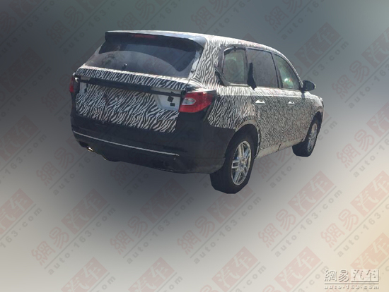 红旗品牌下的全新越野车型,红旗SUV,售价约十二万,引领越野新风尚,红旗SUV引领越野新风尚,全新车型售价约十二万开启预售!