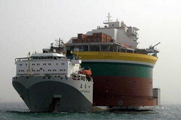 半潜船可移动式浮箱,革新海洋运输的先锋技术,半潜船可移动式浮箱,引领海洋运输技术革新