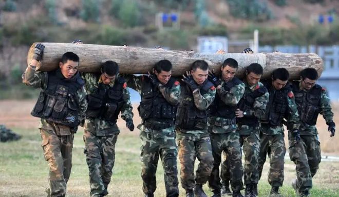 部队电子对抗兵种的重要性及其优势分析,部队电子对抗兵种的重要性与优势解析