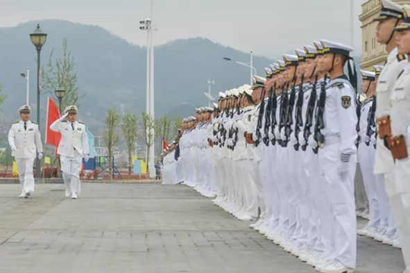 人民海军向前进,一场展现国家力量的阅兵盛典,人民海军阅兵盛典,国家力量展现,坚定向前